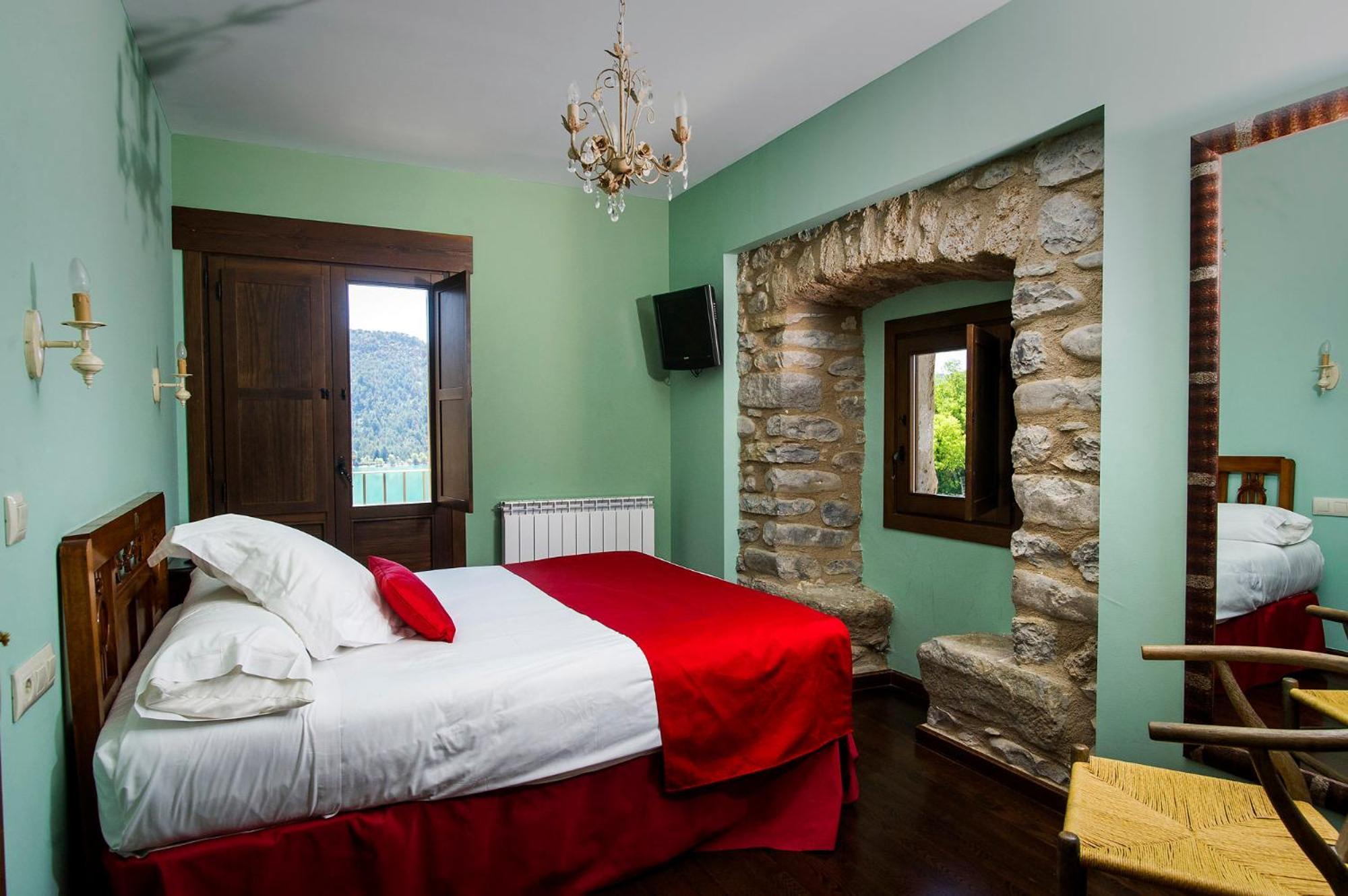 Ligueerre Resort Ligüerre de Cinca Quarto foto